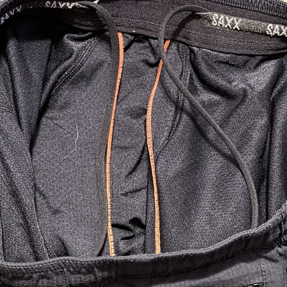 Saxx Kinetic 2N1 Running Shorts Black Ballpark Pouch Men's Size S - Picture 5 of 7